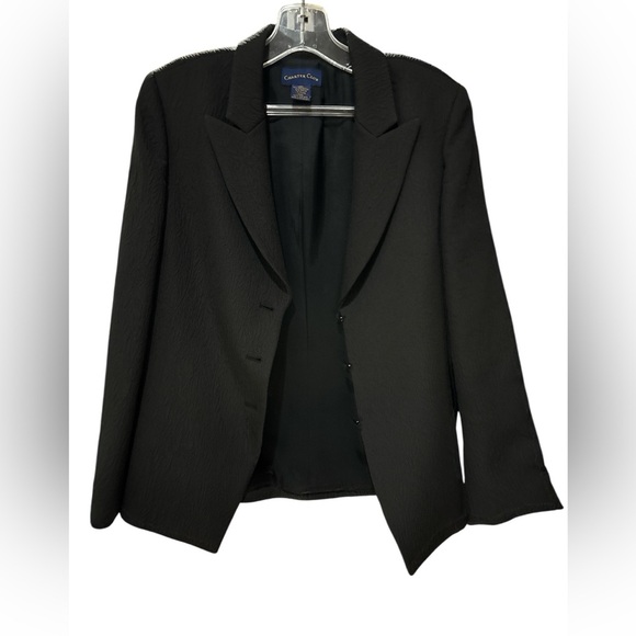 Elegant Black Textured Blazer - Picture 12 of 12